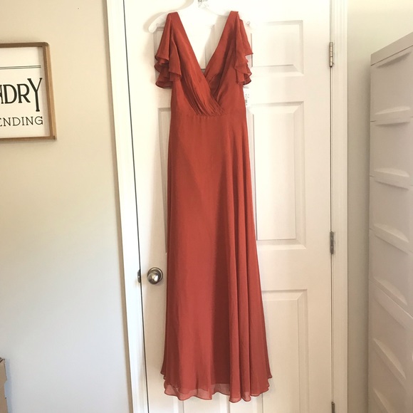 David’s Bridal - Size 8 - NWT. Bridesmaid Dress Sienna Flutter Sleeve Full Skirt - Picture 2 of 7